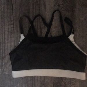 🦄🦄Sports Bra White W/Black Mesh 5/25